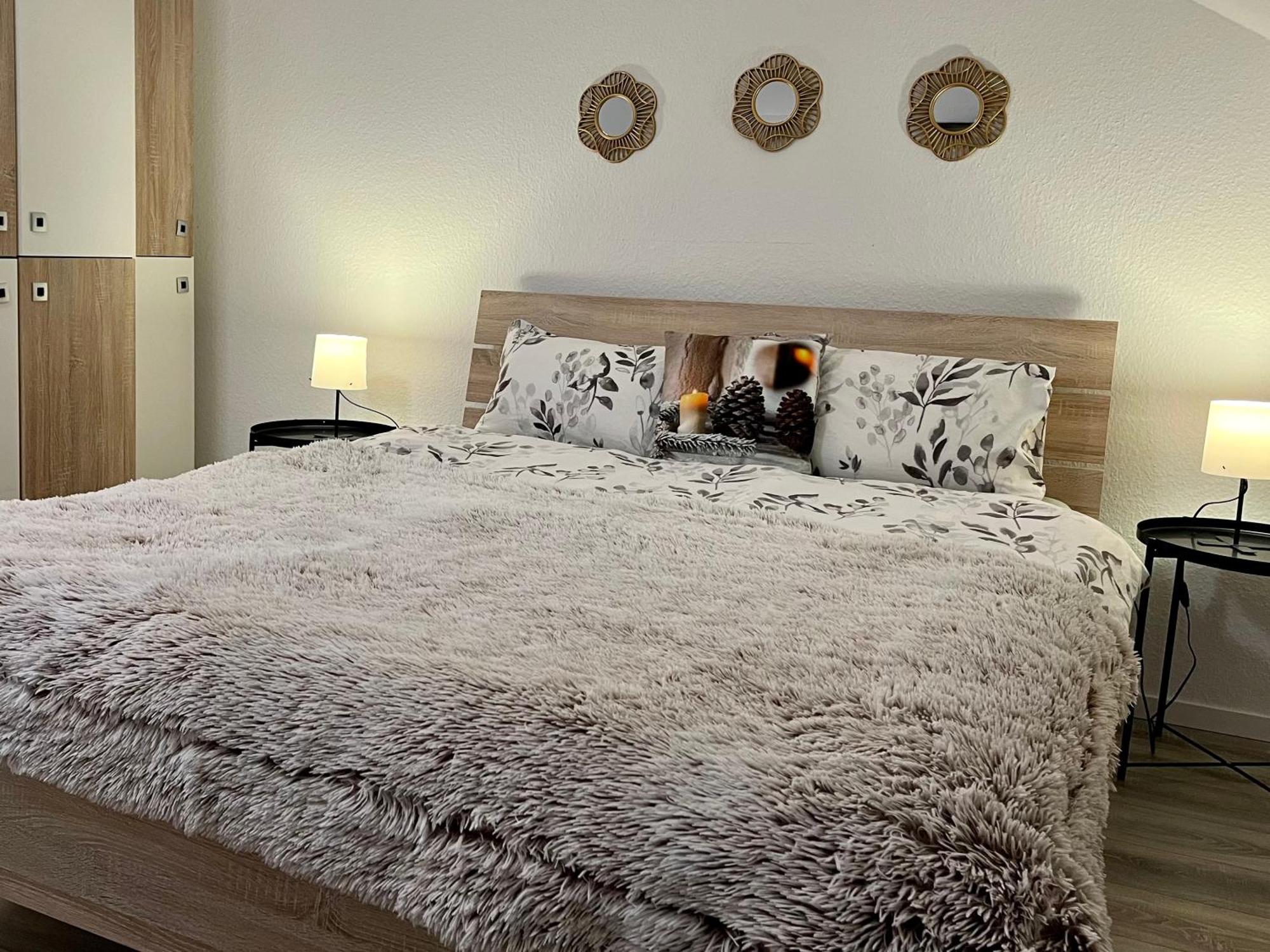 Marienhaus Apartment - Zentral, Parken, Netflix, Kontaktloses Einchecken 伍珀塔尔 外观 照片