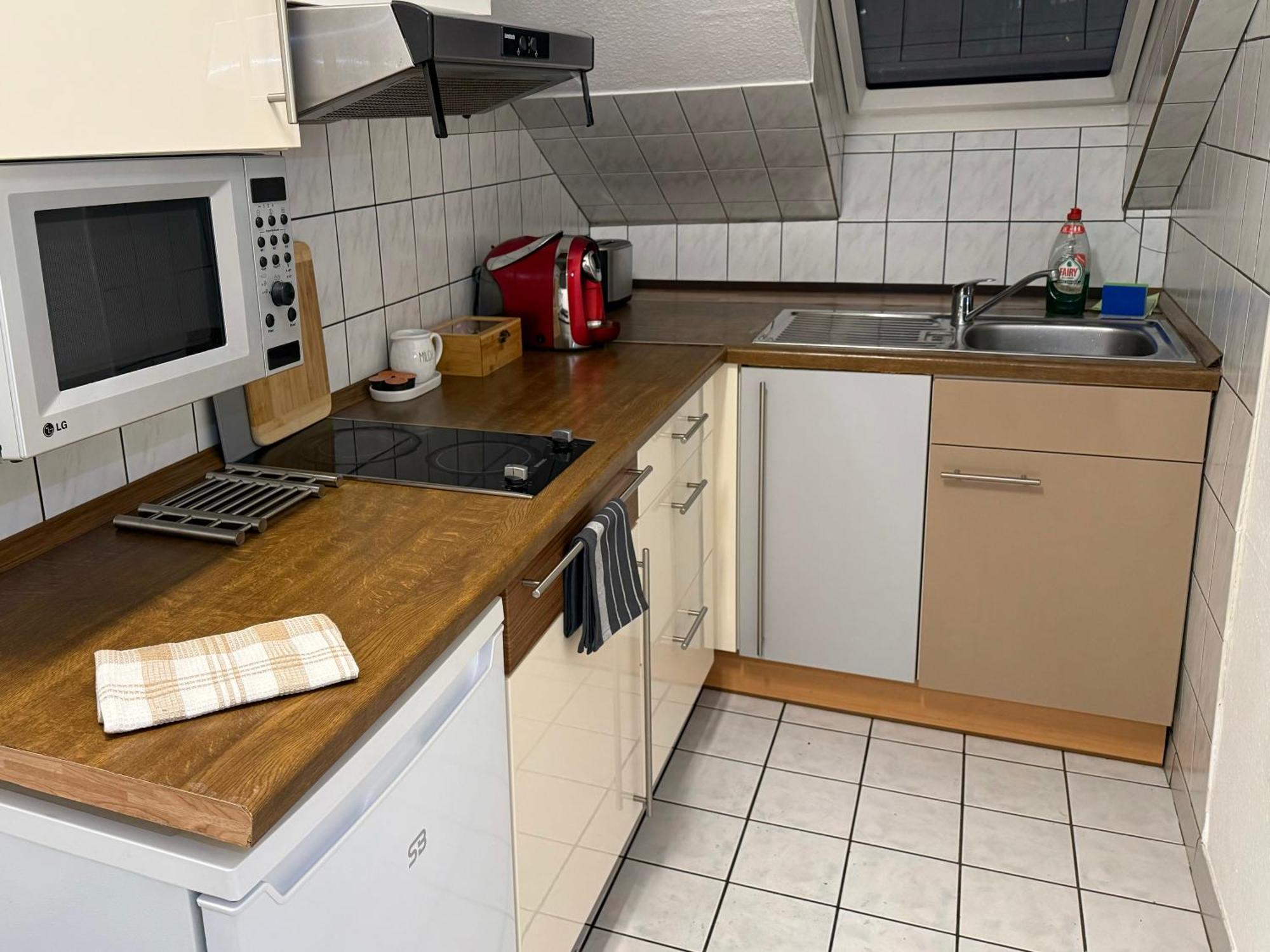 Marienhaus Apartment - Zentral, Parken, Netflix, Kontaktloses Einchecken 伍珀塔尔 外观 照片